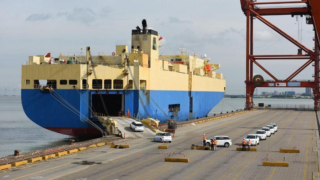 Roll-on Roll-off (RORO) transportation